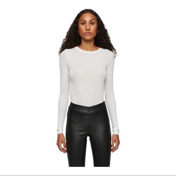 𝅺just Female Millie ls o-neck - Picture 1 of 9